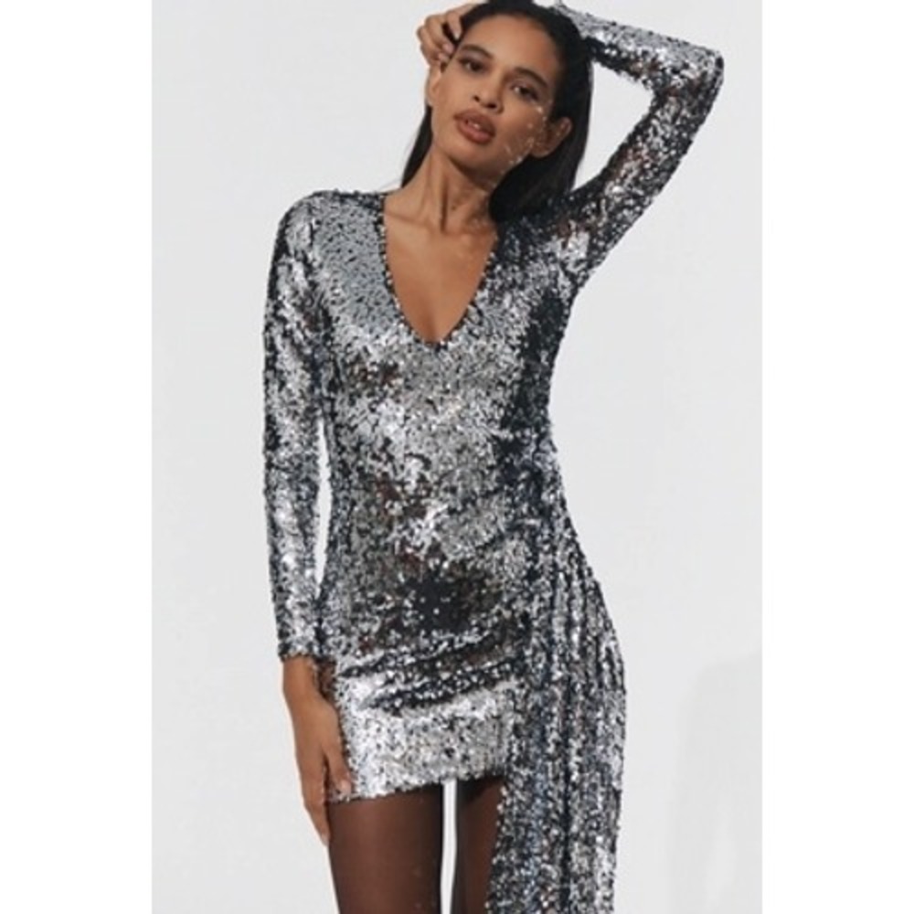 Bardot Size XS M Silver Sequin Ayanna Mini‎ Dress Formal Prom Hoco Vegas Glam